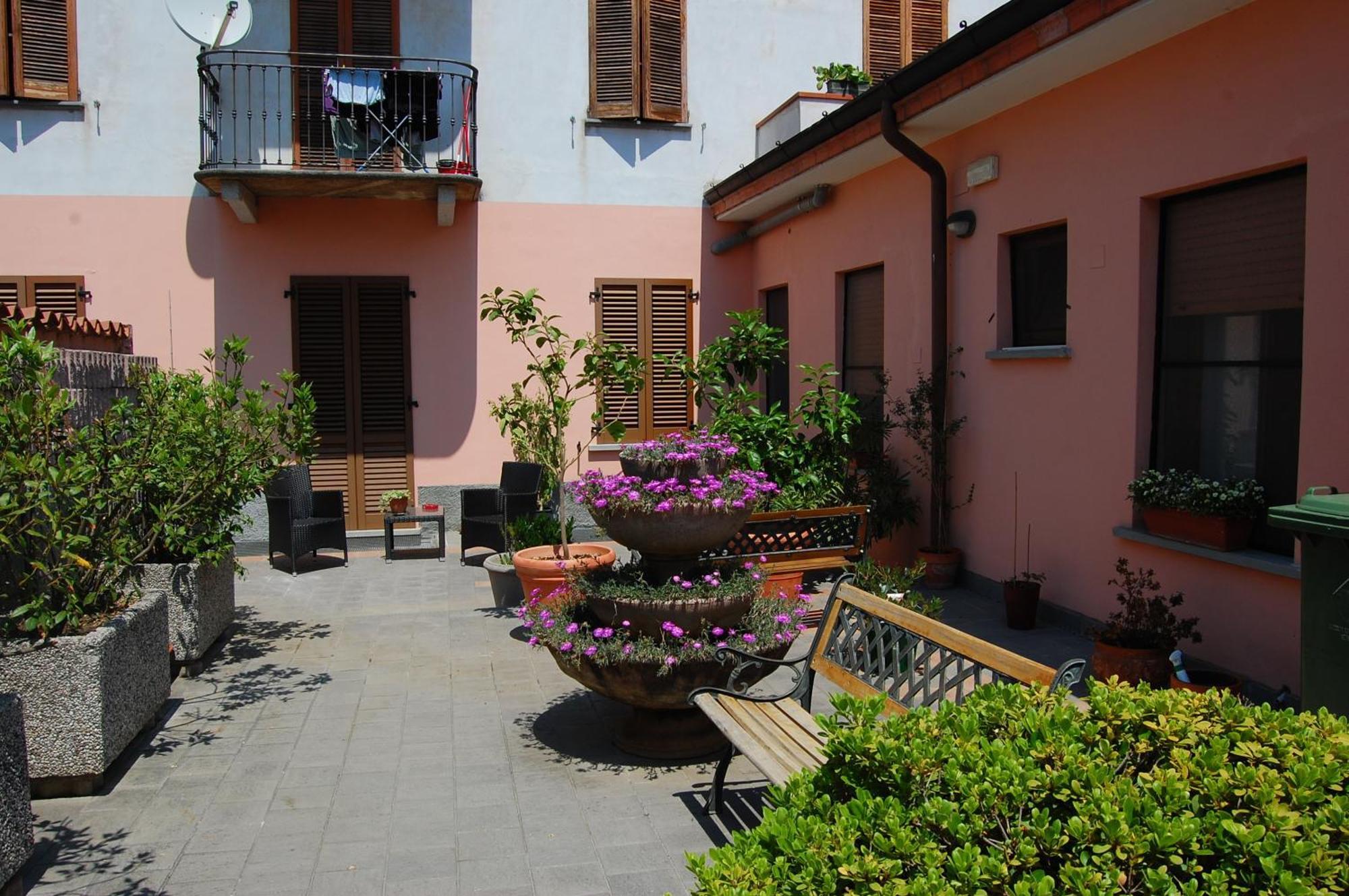 Albergo Visconti Cremona Exterior photo